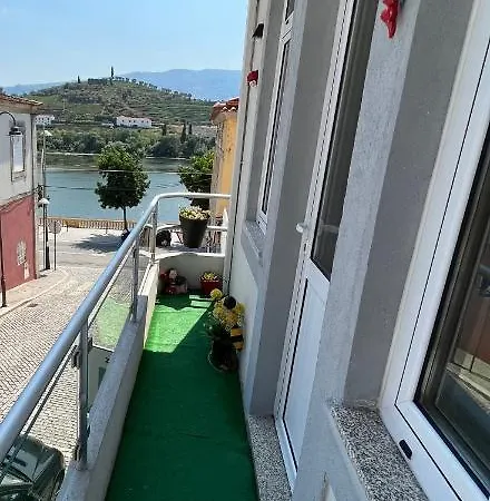 Joaninha Douro 2 * Peso da Régua