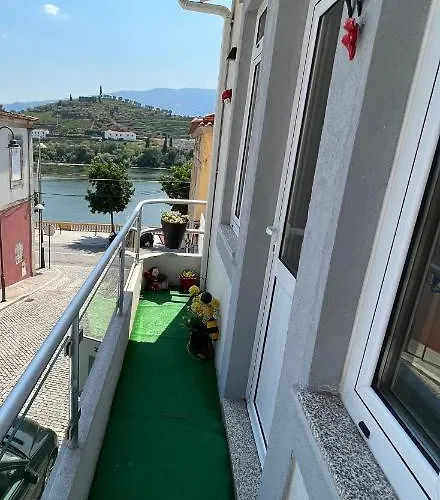 Joaninha Douro 2 * Peso da Régua